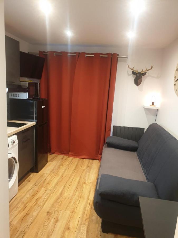 Le 211,Ski Et Randonnee, Lave Linge ,Parking Bernex Εξωτερικό φωτογραφία